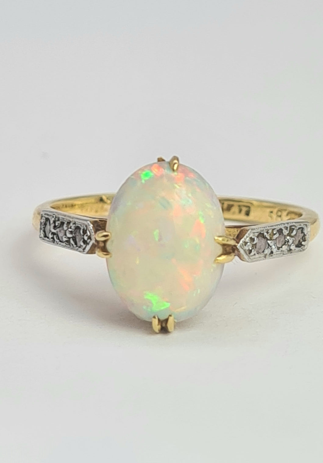 2109 Vintage: 18ct Gold Cabochon White Opal Diamonds Dress Ring