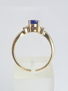 2138: Vintage: 14ct Gold Violet Blue Pear-Cut Tanzanite Natural Diamonds Ring- Lovely cut and colour