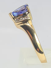Cargar imagen en el visor de la galería, 2138: Vintage: 14ct Gold Violet Blue Pear-Cut Tanzanite Natural Diamonds Ring- Lovely cut and colour
