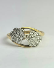 Load image into Gallery viewer, 1874: Vintage: 18ct Gold Natural Diamonds Double Flower Head Ring
