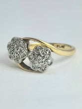 Load image into Gallery viewer, 1874: Vintage: 18ct Gold Natural Diamonds Double Flower Head Ring
