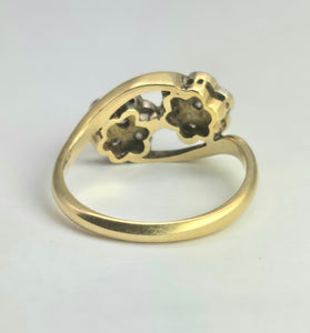1874: Vintage: 18ct Gold Natural Diamonds Double Flower Head Ring