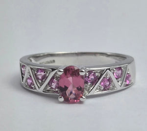1894: Vintage: 9ct White Gold Pink Tourmalines Dress Ring- pretty in pink