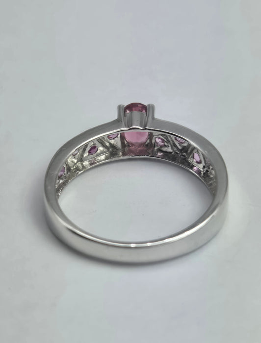 1894: Vintage: 9ct White Gold Pink Tourmalines Dress Ring- pretty in pink