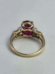 1905: Vintage: 9ct Yellow Gold Ruby 16 Diamonds Dress Ring- picture perfect
