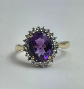 1917: Vintage: 9ct Gold purple Amethyst 22 Diamonds Halo Ring- Sparkling beauty