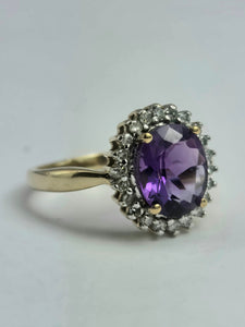 1917: Vintage: 9ct Gold purple Amethyst 22 Diamonds Halo Ring- Sparkling beauty