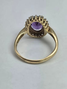 1917: Vintage: 9ct Gold purple Amethyst 22 Diamonds Halo Ring- Sparkling beauty