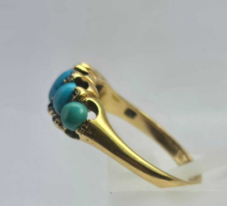 2039: Vintage: 18ct Gold Turquoises Edwardian Style Ring- From 1942