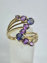 Cargar imagen en el visor de la galería, 2053: Vintage: 9ct Gold Iolite Amethysts Abstract Cocktail Ring- Inspirationl
