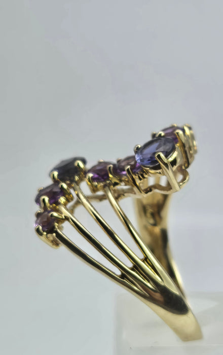 2053: Vintage: 9ct Gold Iolite Amethysts Abstract Cocktail Ring- Inspirationl