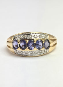 2018: Vintage: 9ct Gold Violet Blue Iolites 14 Diamonds Dress Ring- a beauty