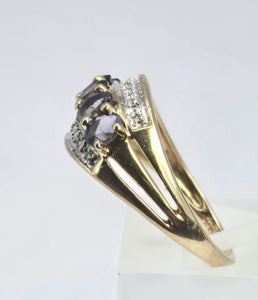 2018: Vintage: 9ct Gold Violet Blue Iolites 14 Diamonds Dress Ring- a beauty