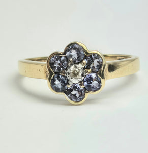 2115: Vintage: 9ct Gold 6 Tanzanites Diamond Floral Daisy Ring