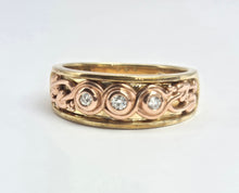 Load image into Gallery viewer, 2120: Vintage &amp; Heavy 9ct Gold Round Cut Diamond Trilogy Clogau Style- Statement
