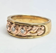 Load image into Gallery viewer, 2120: Vintage &amp; Heavy 9ct Gold Round Cut Diamond Trilogy Clogau Style- Statement
