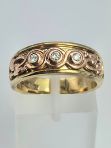 2120: Vintage & Heavy 9ct Gold Round Cut Diamond Trilogy Clogau Style- Statement
