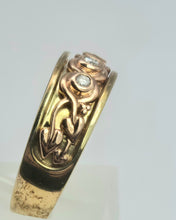 Load image into Gallery viewer, 2120: Vintage &amp; Heavy 9ct Gold Round Cut Diamond Trilogy Clogau Style- Statement
