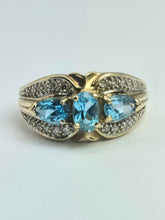 Cargar imagen en el visor de la galería, 2123: Vintage: 9ct Gold Blue Spinel Diamonds Cocktail Ring- Statement Weight
