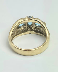 2123: Vintage: 9ct Gold Blue Spinel Diamonds Cocktail Ring- Statement Weight