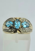 Cargar imagen en el visor de la galería, 2123: Vintage: 9ct Gold Blue Spinel Diamonds Cocktail Ring- Statement Weight
