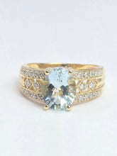 Load image into Gallery viewer, 2132: Vintage: 9ct Gold Blue Aquamarine 24 Natural Diamonds Cocktail Ring
