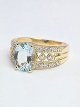 Load image into Gallery viewer, 2132: Vintage: 9ct Gold Blue Aquamarine 24 Natural Diamonds Cocktail Ring
