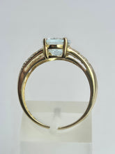 Load image into Gallery viewer, 2132: Vintage: 9ct Gold Blue Aquamarine 24 Natural Diamonds Cocktail Ring
