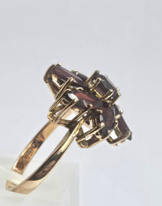 2197: Vintage: 9ct Gold Mixed-Cut Rich Red Garnets Cluster Ring- From 1976