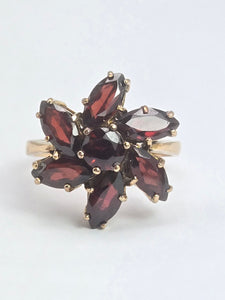 2197: Vintage: 9ct Gold Mixed-Cut Rich Red Garnets Cluster Ring- From 1976