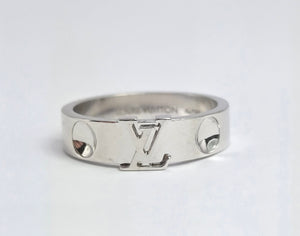 2023: Vintage: Louis Vuitton 18ct White Gold Emepreinte LV Ring- Size 56- Pristine Condition