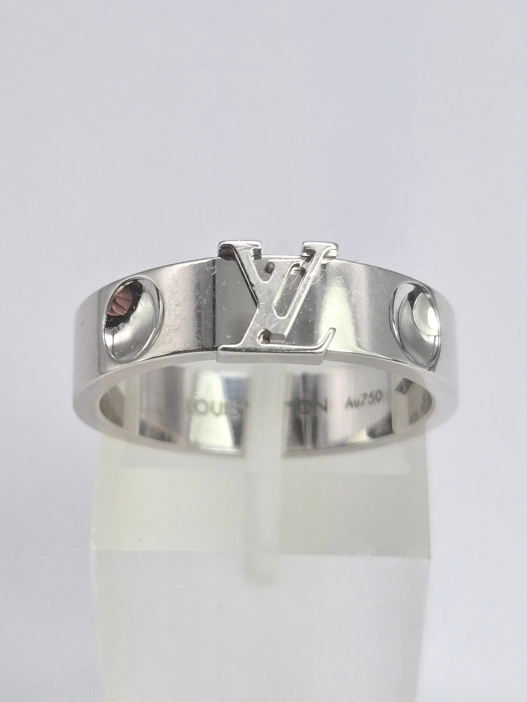 2023: Vintage: Louis Vuitton 18ct White Gold Emepreinte LV Ring- Size 56- Pristine Condition