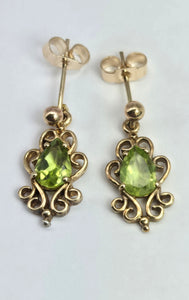 0921: Vintage: 9ct Gold Oval Faceted Cut Peridot Drop/Dangle Stud Earrings