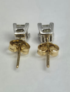 1427: Vintage: 9ct Gold Princess Cut (0.5ct) Diamonds Stud Earrings- Superb