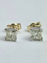Cargar imagen en el visor de la galería, 1427: Vintage: 9ct Gold Princess Cut (0.5ct) Diamonds Stud Earrings- Superb
