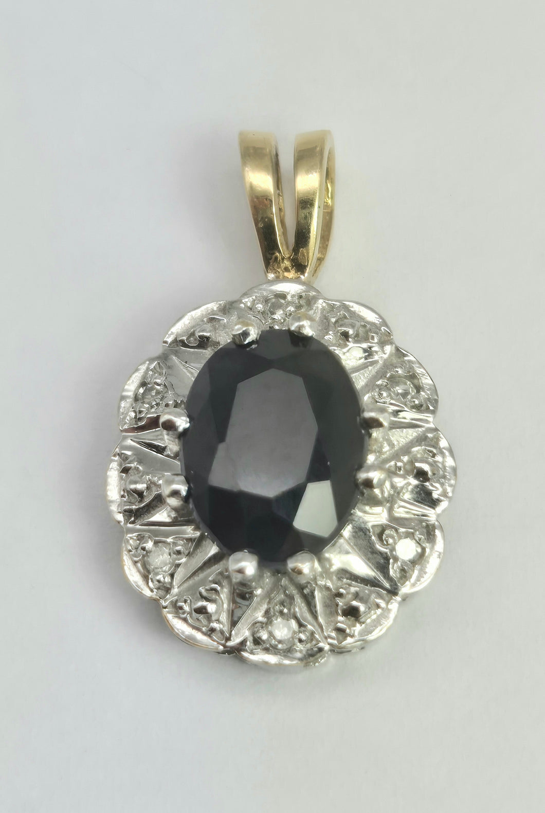 2042: Vintage: 9ct Gold French Blue Sapphire Diamonds Pendant