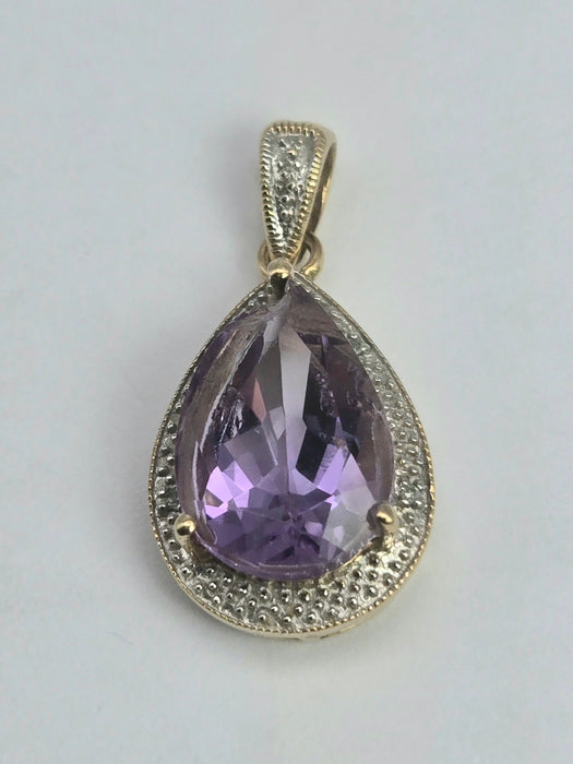 2045: Vintage: 9ct Gold  Pear-Cut Amethyst Diamonds Pendant