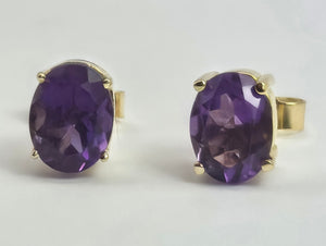 2093: 18ct Gold Voluptuous Purple Amethyst Stud Earrings-