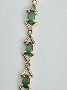 2112: Vintage: 9ct Gold 14&nbsp; Emeralds 13 Diamonds Bracelet (18cm)- a natural beauty
