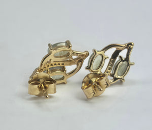 2173 Vintage: 9ct Gold Mint Green Topaz 16 Natural Diamonds Stud Earrings