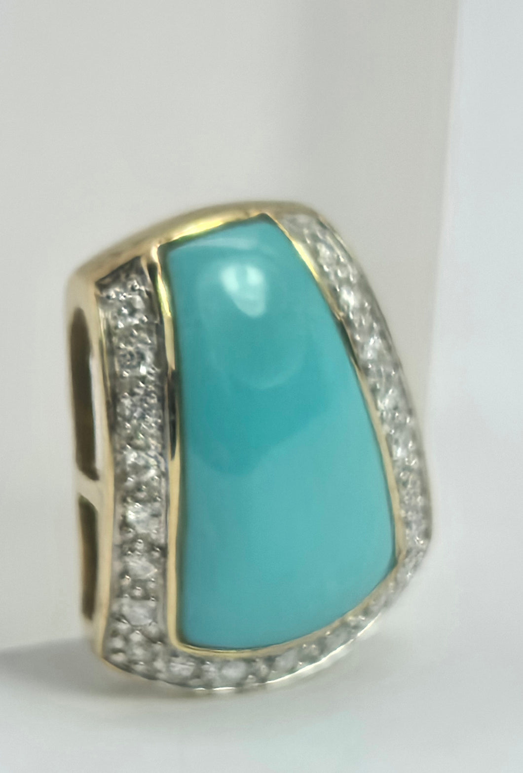 2175 Vintage: 9ct Gold Turquoise 20 Natural Diamonds Pendant