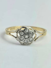 Cargar imagen en el visor de la galería, 1927: Vintage: 18ct Gold 7 Diamonds Hexagonal Set Ring- Very sparkly
