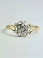 Cargar imagen en el visor de la galería, 1927: Vintage: 18ct Gold 7 Diamonds Hexagonal Set Ring- Very sparkly
