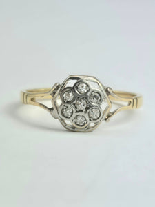 1927: Vintage: 18ct Gold 7 Diamonds Hexagonal Set Ring- Very sparkly