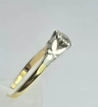 Cargar imagen en el visor de la galería, 2075: Vintage: 18ct Gold (0.63ct) Round Cut Diamond Solitaire Set in Platinum- Marvellous
