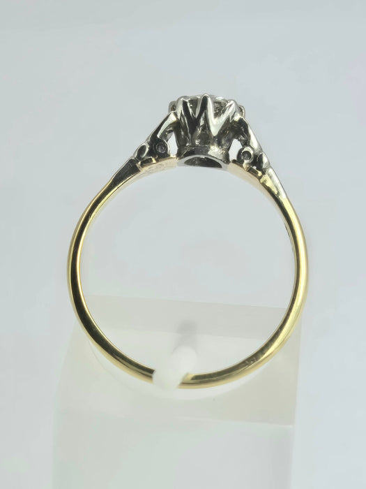 2075: Vintage: 18ct Gold (0.63ct) Round Cut Diamond Solitaire Set in Platinum- Marvellous