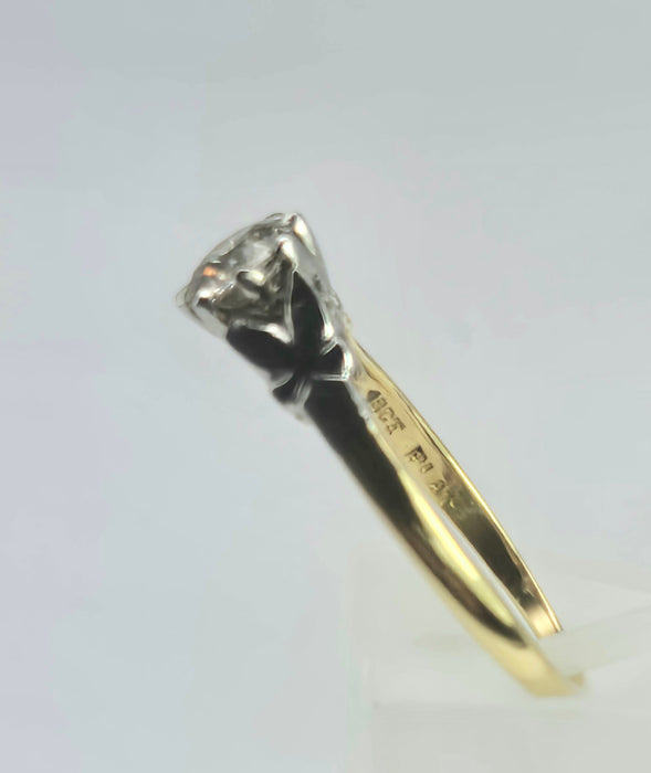 2075: Vintage: 18ct Gold (0.63ct) Round Cut Diamond Solitaire Set in Platinum- Marvellous