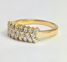 Cargar imagen en el visor de la galería, 2103: Vintage: 18ct Gold Three- Row 23 Round Full Cut Diamonds (0.54ct) Ring- Exquisite
