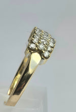 Cargar imagen en el visor de la galería, 2103: Vintage: 18ct Gold Three- Row 23 Round Full Cut Diamonds (0.54ct) Ring- Exquisite
