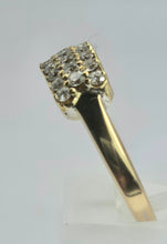 Cargar imagen en el visor de la galería, 2103: Vintage: 18ct Gold Three- Row 23 Round Full Cut Diamonds (0.54ct) Ring- Exquisite
